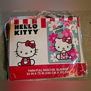 TWIN / FULL SIZE HELLO KITTY BLANKET